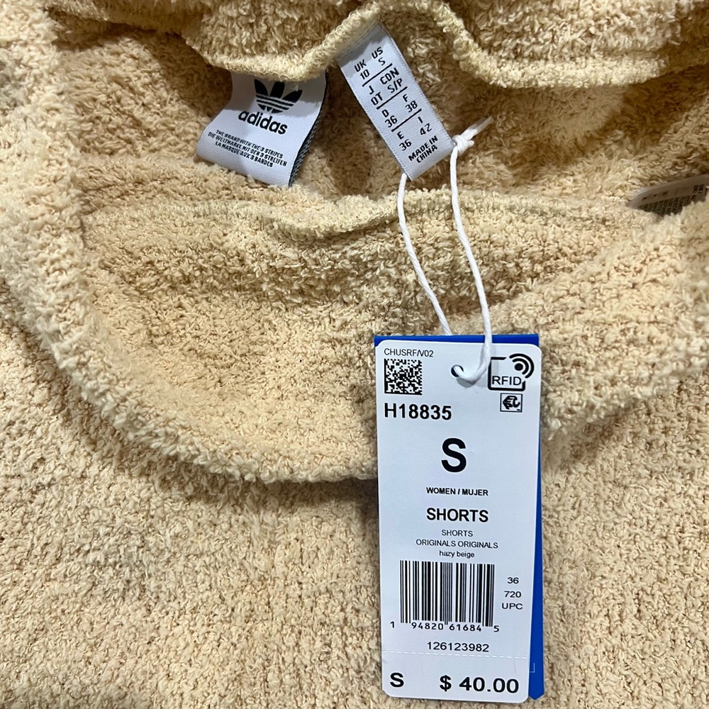 Adidas Originals Teddy Shorts - NWT - S - Picture 7 of 9